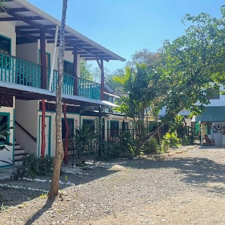 ホテル Cabinas Talamanca Sa Puerto Viejo de Talamanca エクステリア 写真